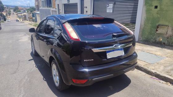 FORD FOCUS 1.6 GLX 16V FLEX 4P MANUAL